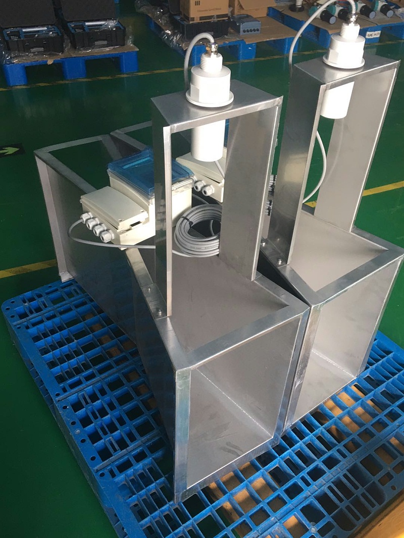 巴歇尔槽明渠绿巨人视频污下载